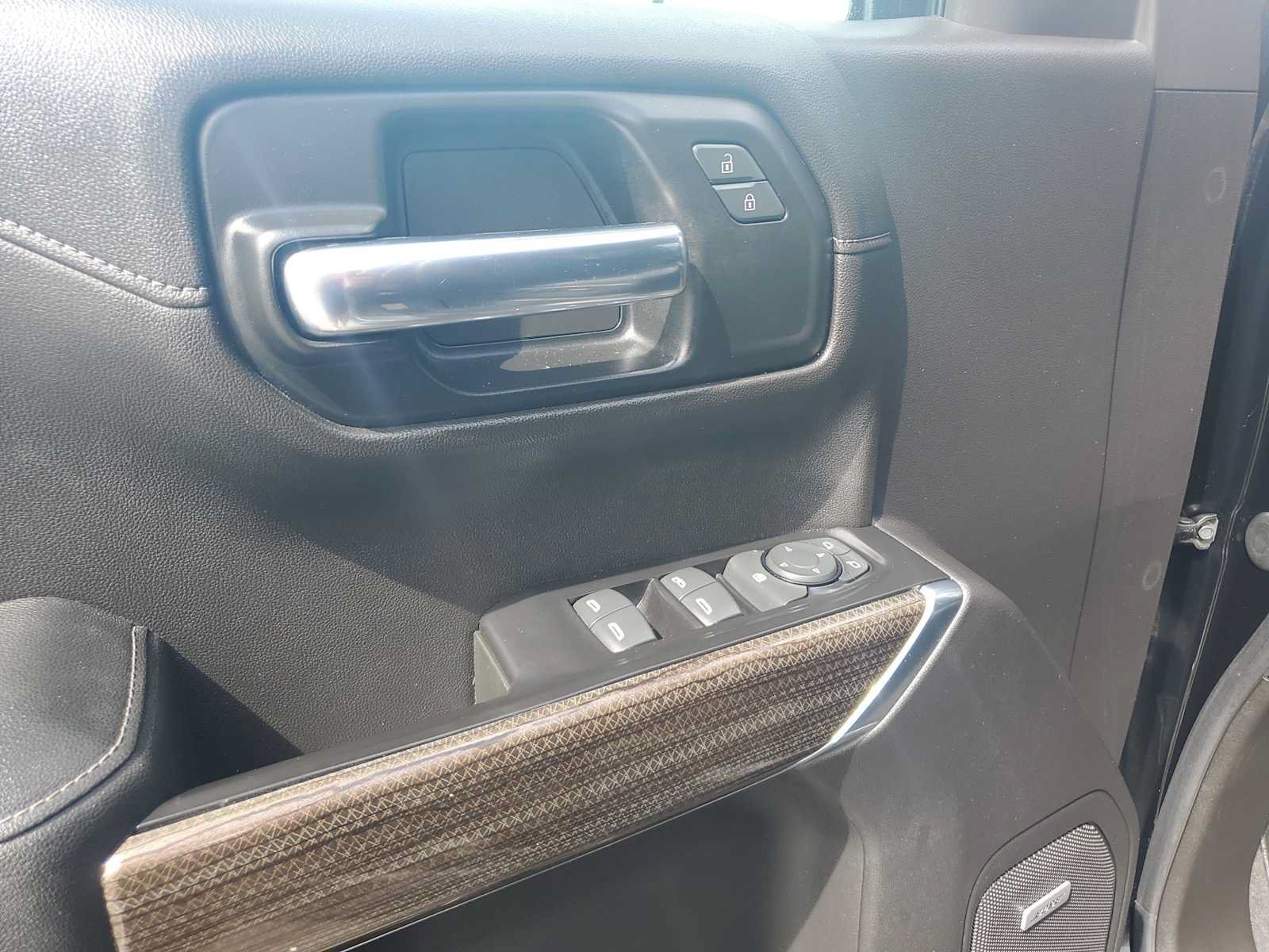 Used 2019 Chevrolet Silverado 1500 RST w/ All-Star Edition AWD/4WD image 21