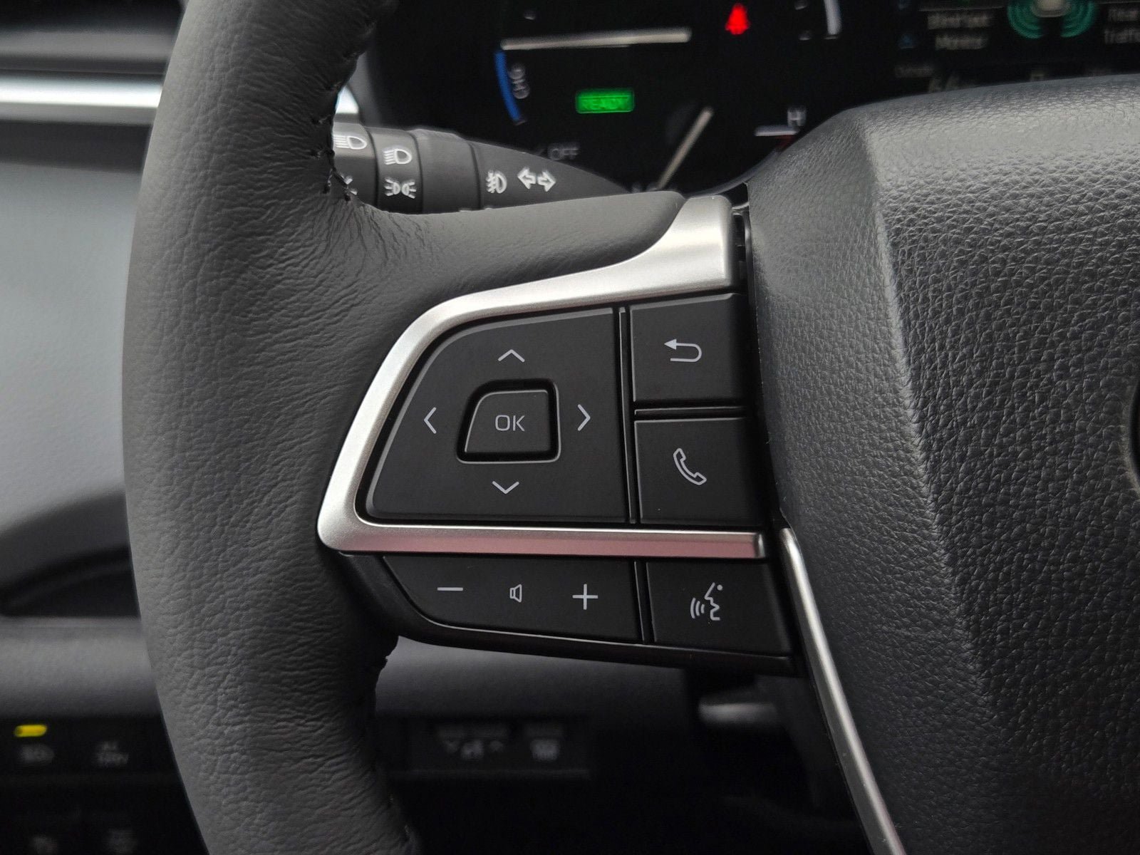 Used 2026 Toyota Sienna XLE FWD image 24