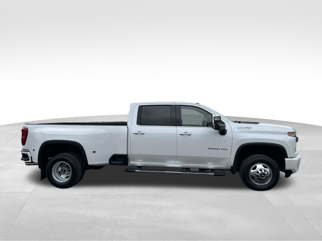 Used 2022 Chevrolet Silverado 3500 High Country AWD/4WD image 25