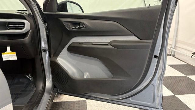 New 2027 Chevrolet Bolt LT w/ Comfort Package FWD image 21