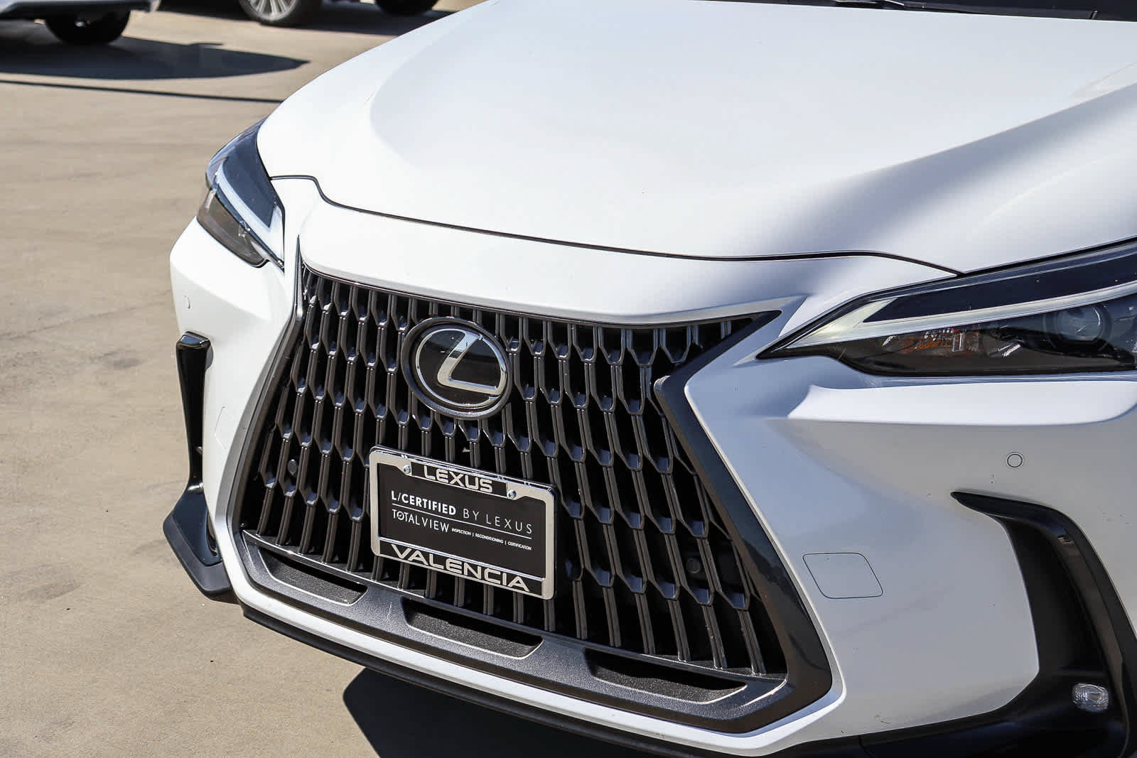 Certified 2025 Lexus NX 250 FWD w/ Premium Package image 8
