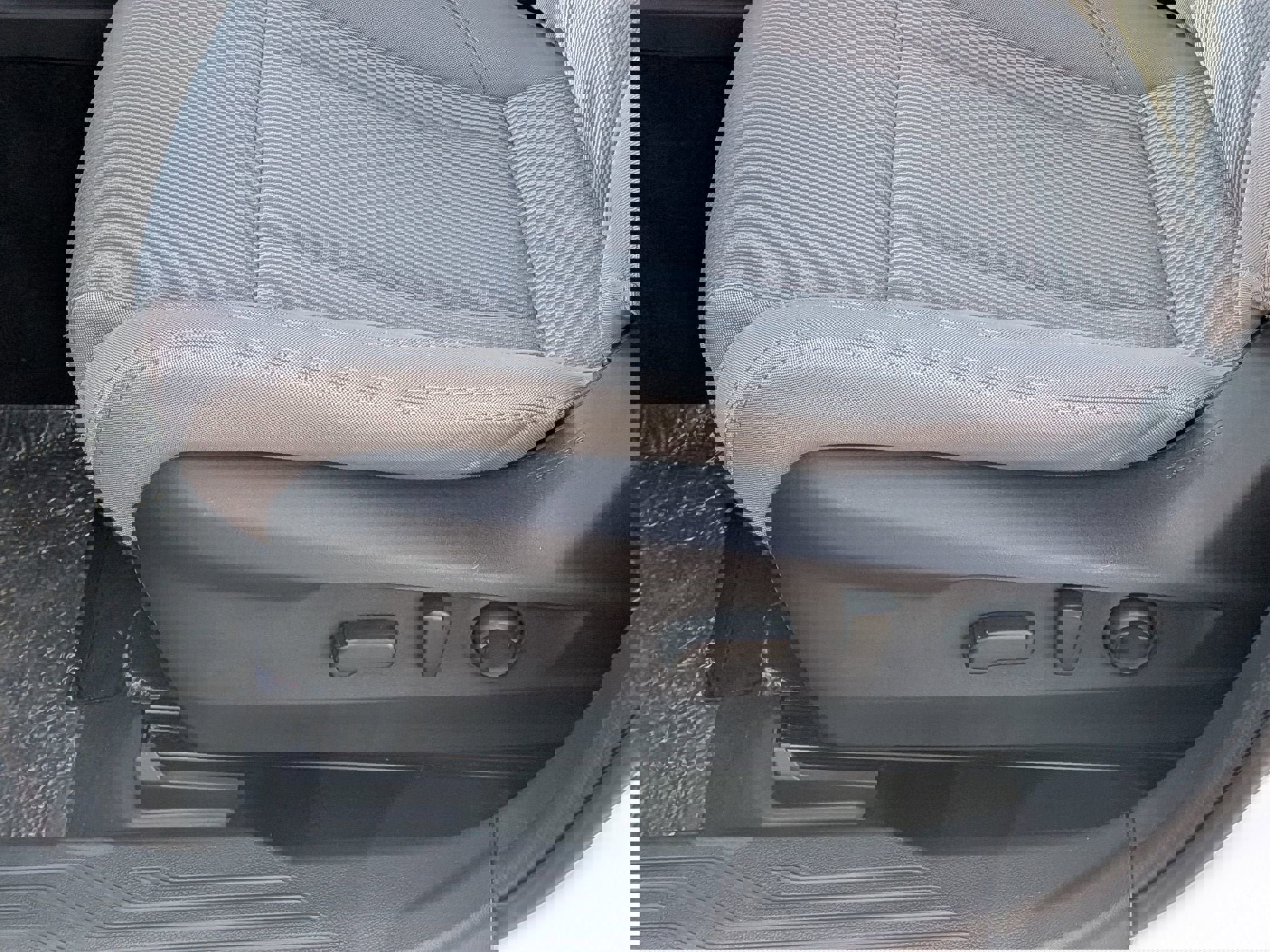 Used 2025 Subaru Legacy Premium image 12