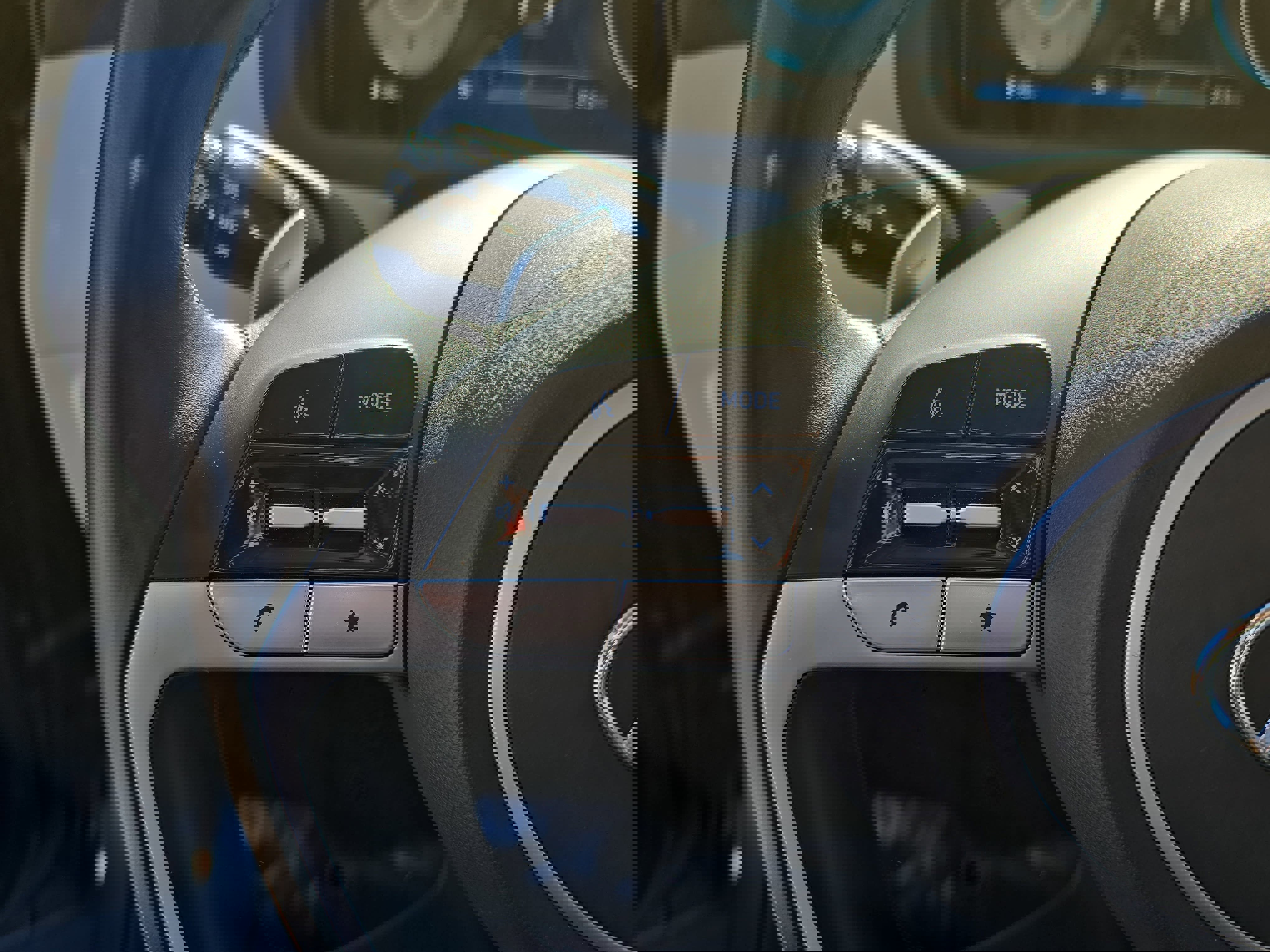 Used 2024 Hyundai Tucson Limited image 17