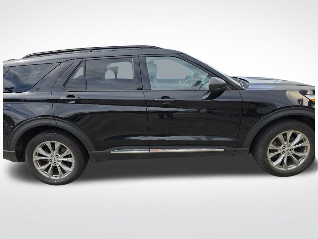 Used 2020 Ford Explorer XLT w/ Equipment Group 202A AWD/4WD image 5
