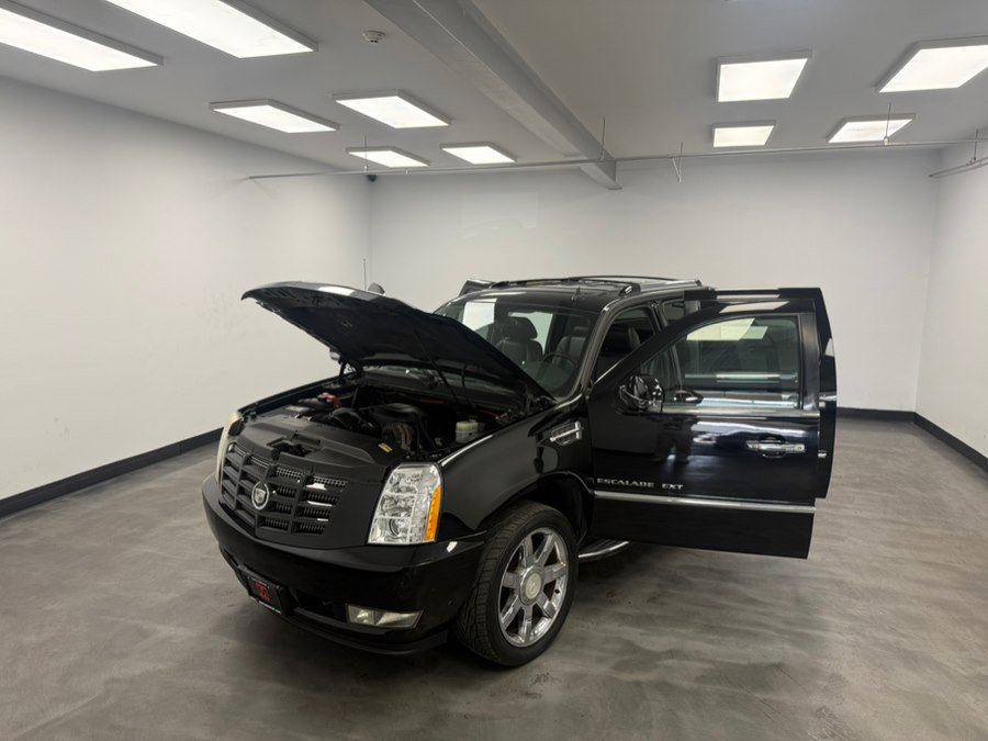 Used 2008 Cadillac Escalade EXT AWD/4WD image 30