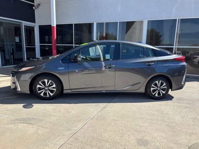 Used 2019 Toyota Prius Prime Plus w/ Carpet Mat Package FWD image 8