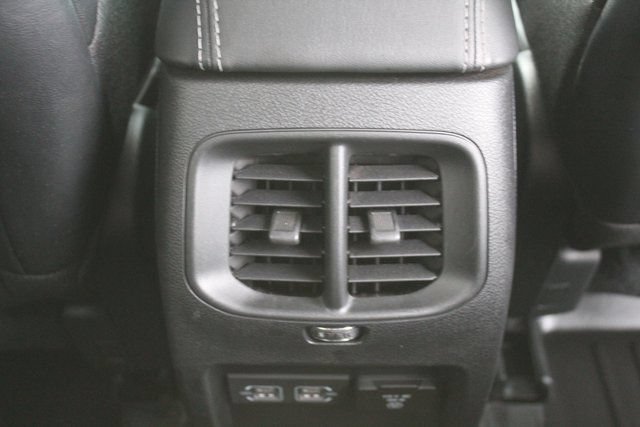 Used 2023 Jeep Cherokee Altitude Lux AWD/4WD image 18