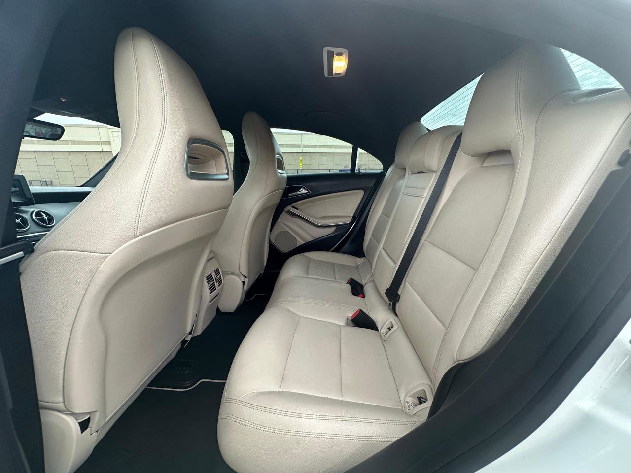 Used 2016 Mercedes-Benz CLA 250 image 8