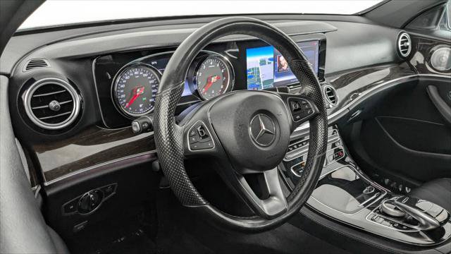Used 2017 Mercedes-Benz E 300 4MATIC image 27