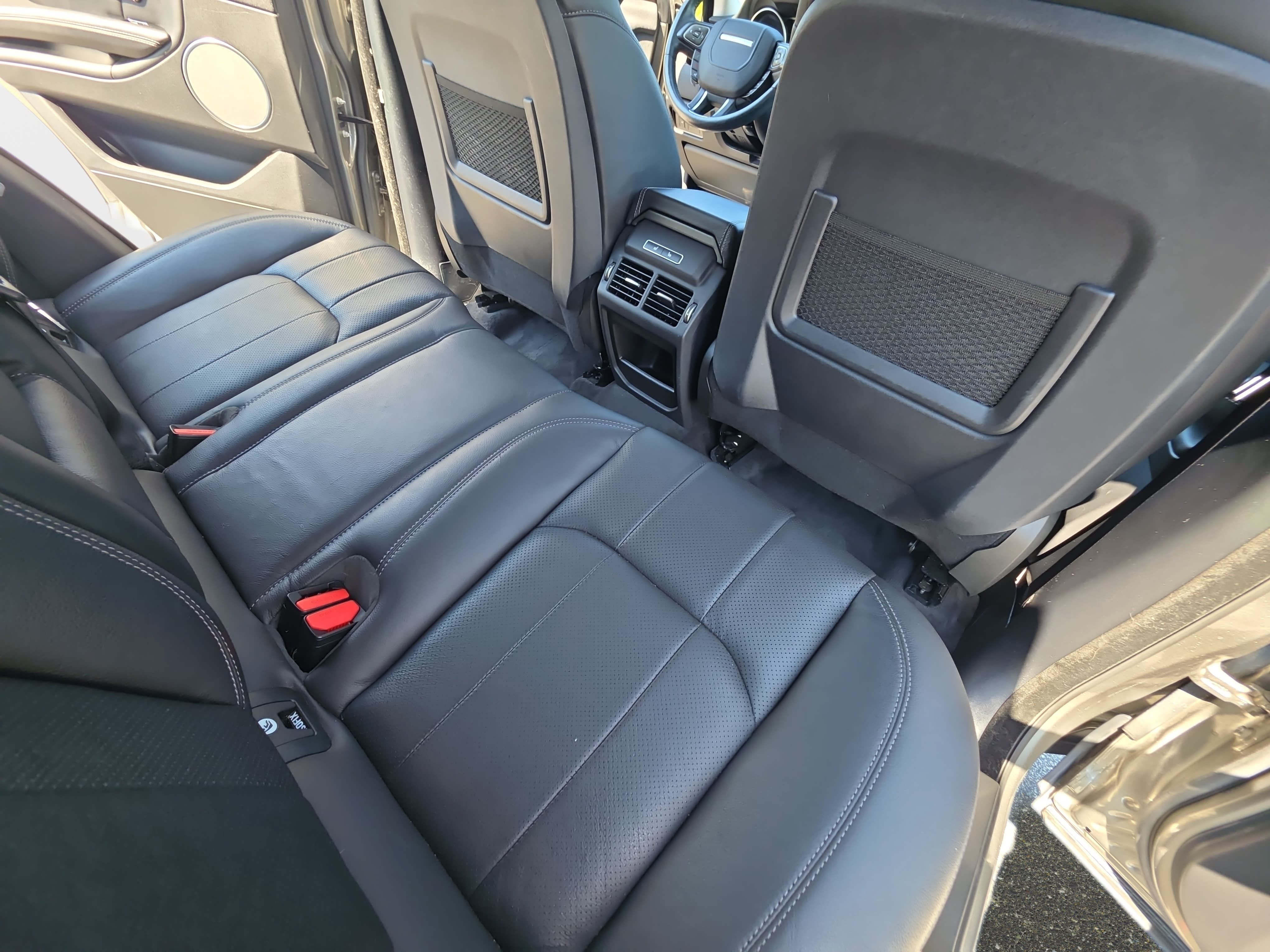 Used 2018 Land Rover Range Rover Evoque SE AWD/4WD image 11