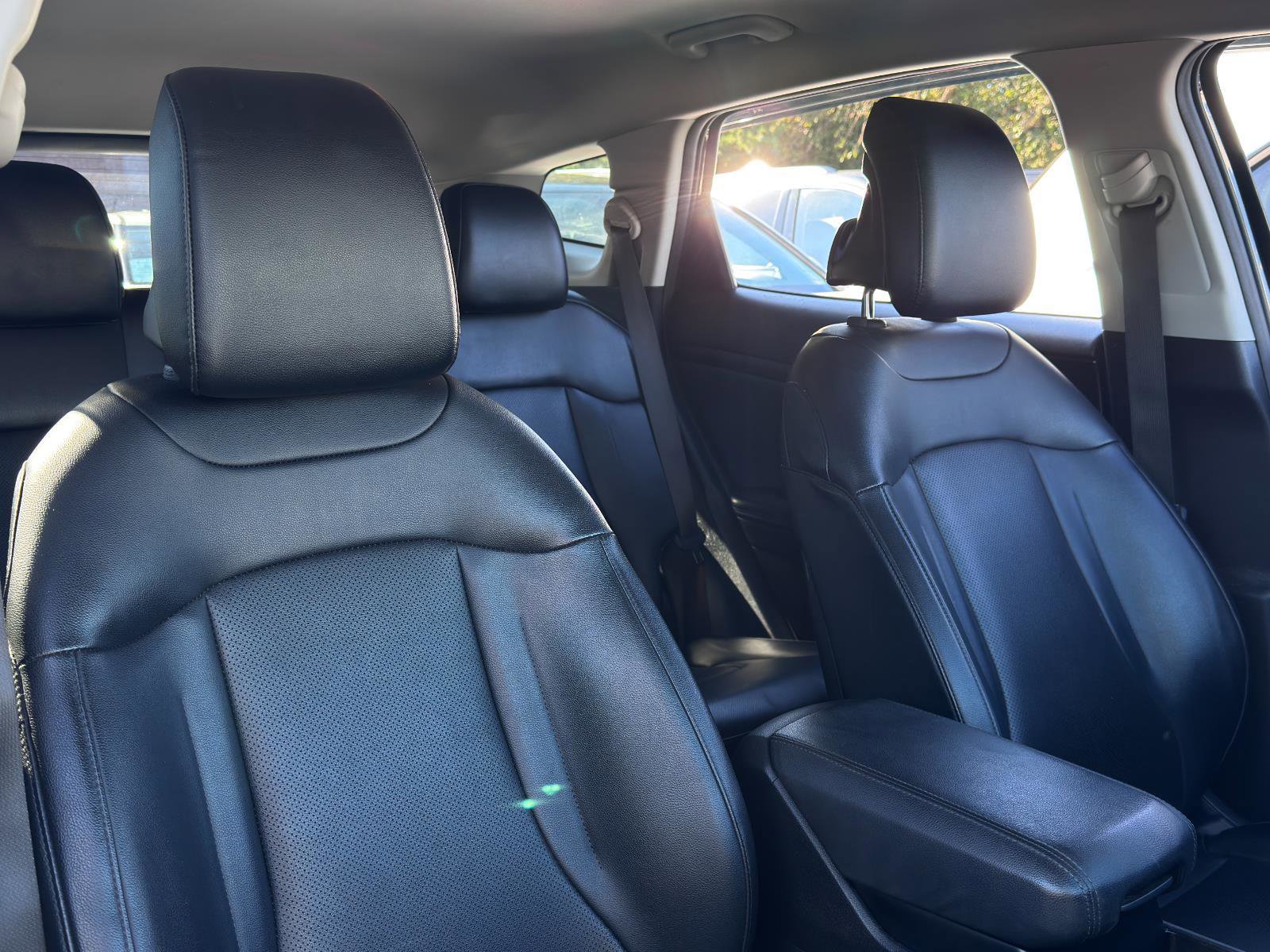 Used 2023 Kia Sportage EX image 28