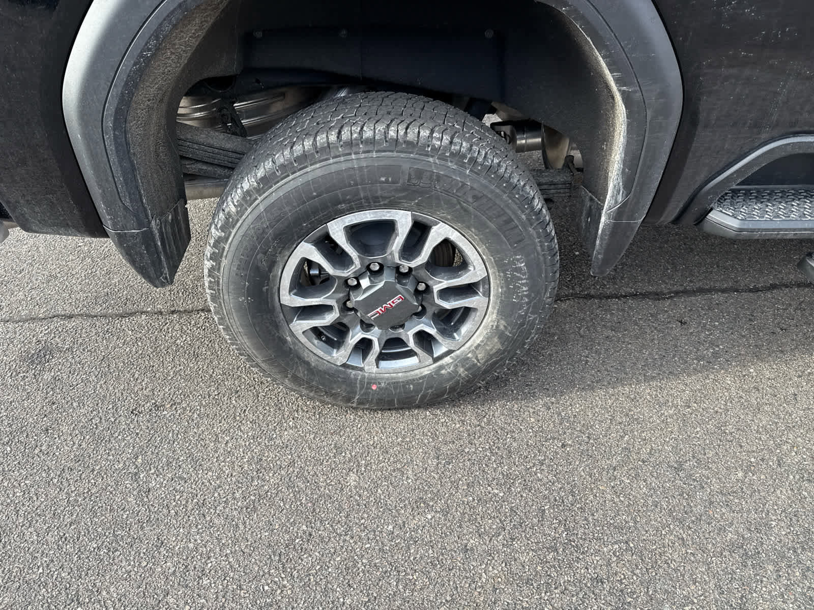 New 2026 GMC Sierra 2500 SLT w/ SLT Premium Package image 9