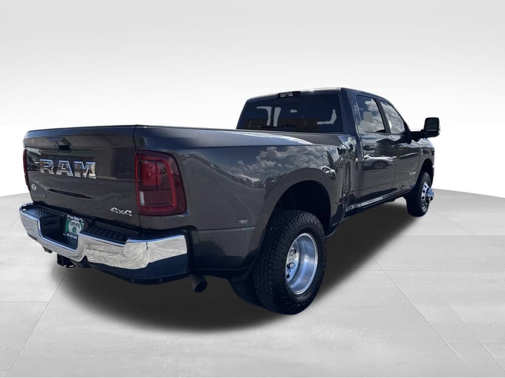 Used 2025 RAM 3500 Laramie w/ Max Tow Package AWD/4WD image 7