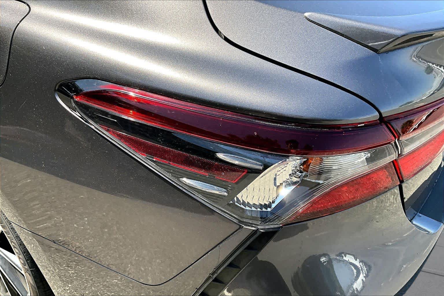 Used 2021 Toyota Camry SE FWD image 28