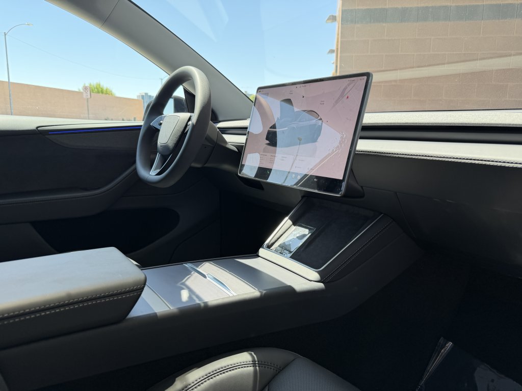 Used 2026 Tesla Model Y Long Range RWD image 46
