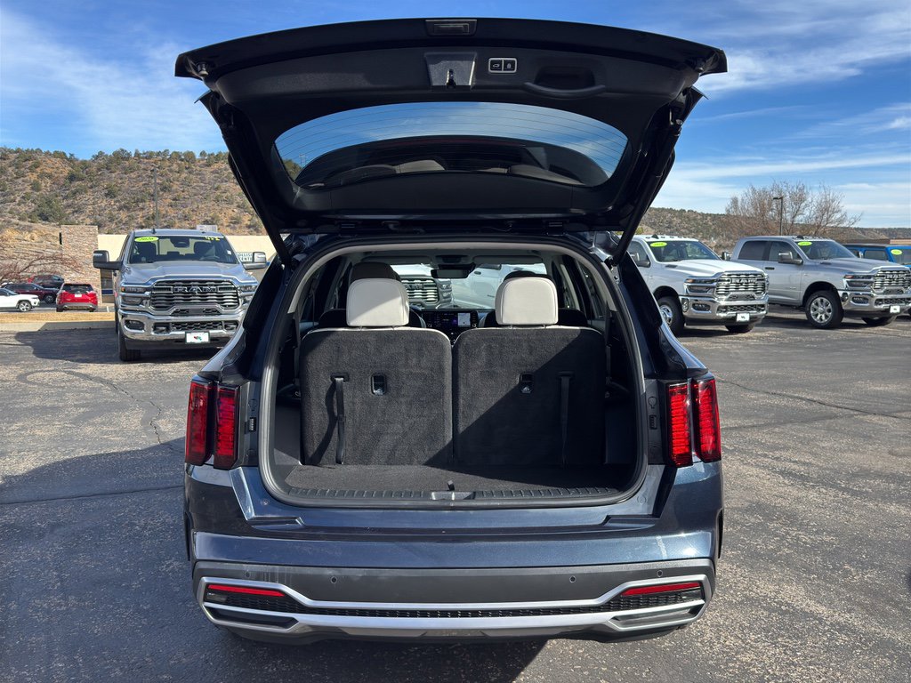 Used 2023 Kia Sorento EX image 10