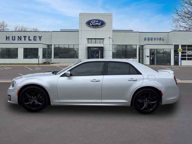 Used 2021 Chrysler 300 S w/ S Model Appearance Package RWD image 7