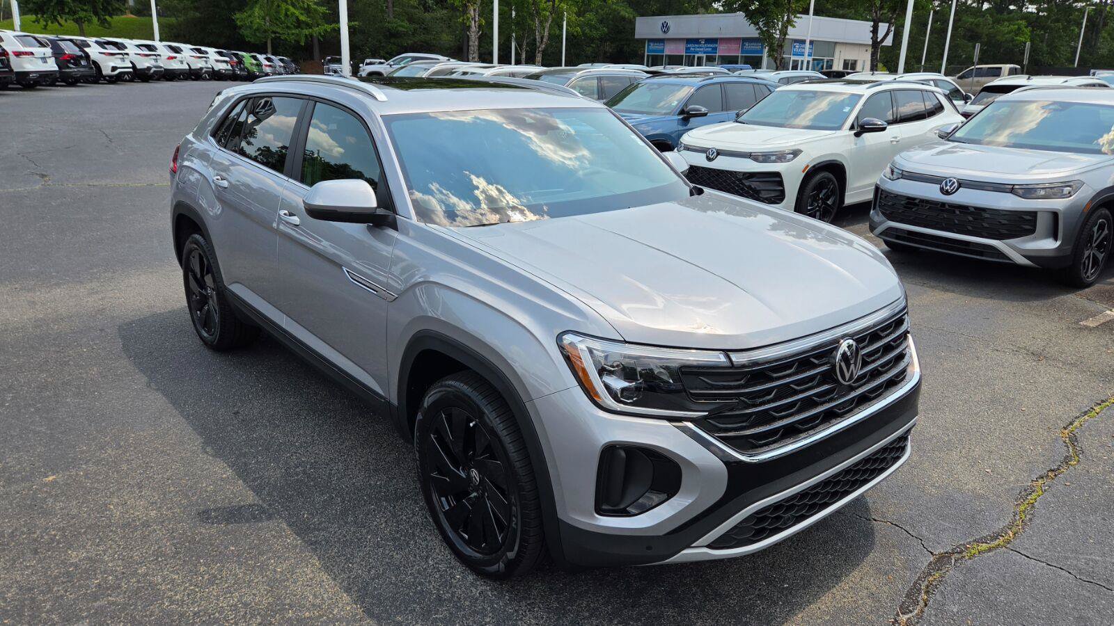 New 2026 Volkswagen Atlas Cross Sport SE AWD/4WD image 7