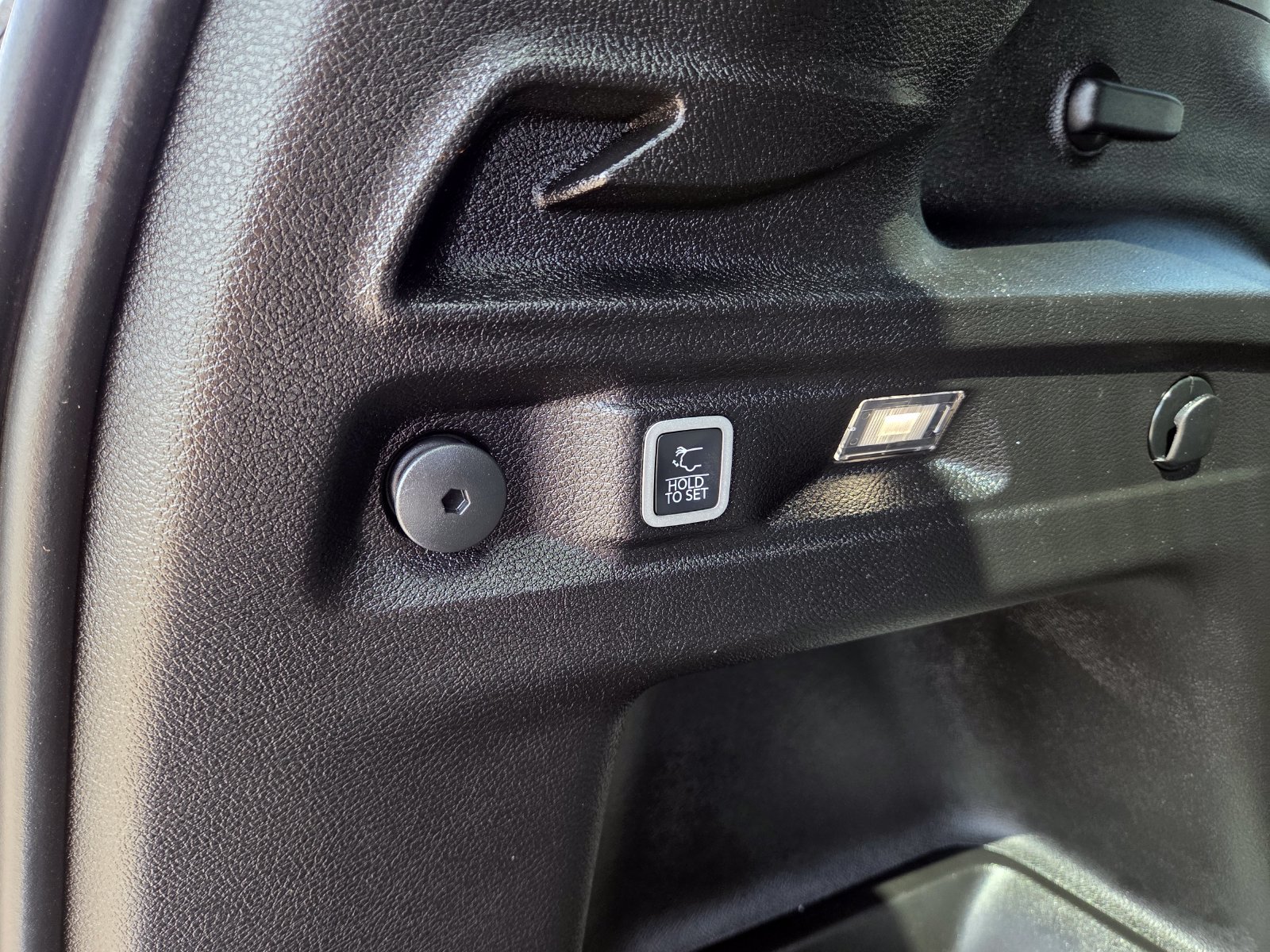 Used 2025 Jeep Grand Cherokee L Altitude AWD/4WD image 32
