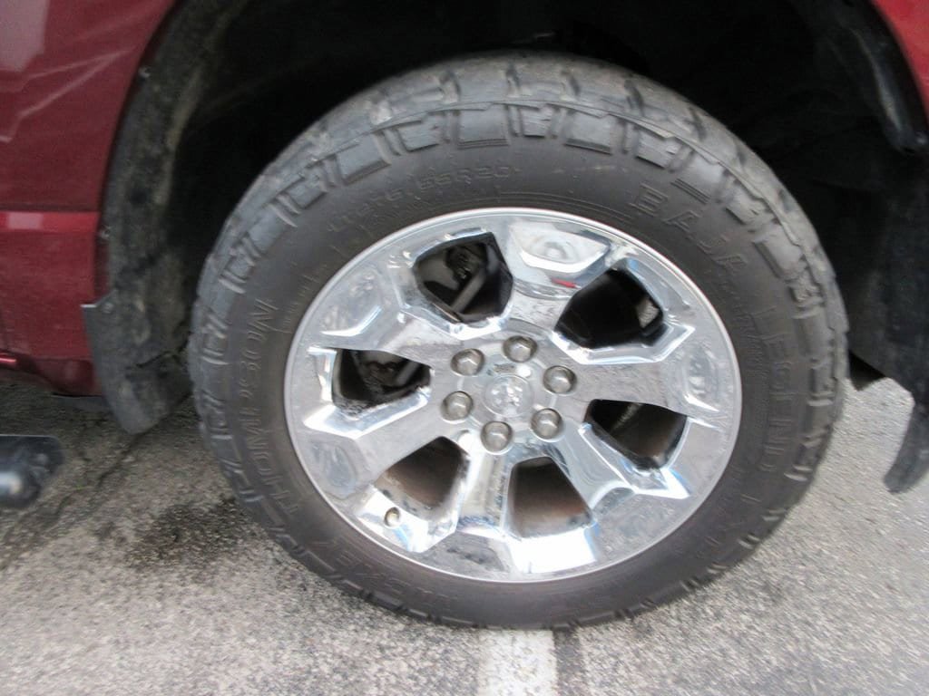 Used 2019 RAM 1500 Big Horn AWD/4WD image 9