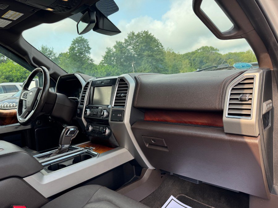 Used 2015 Ford F150 King Ranch w/ Equipment Group 601A Luxury AWD/4WD image 19