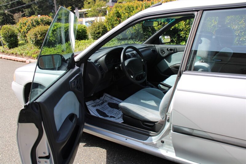 Used 1995 Subaru Legacy L AWD/4WD image 5