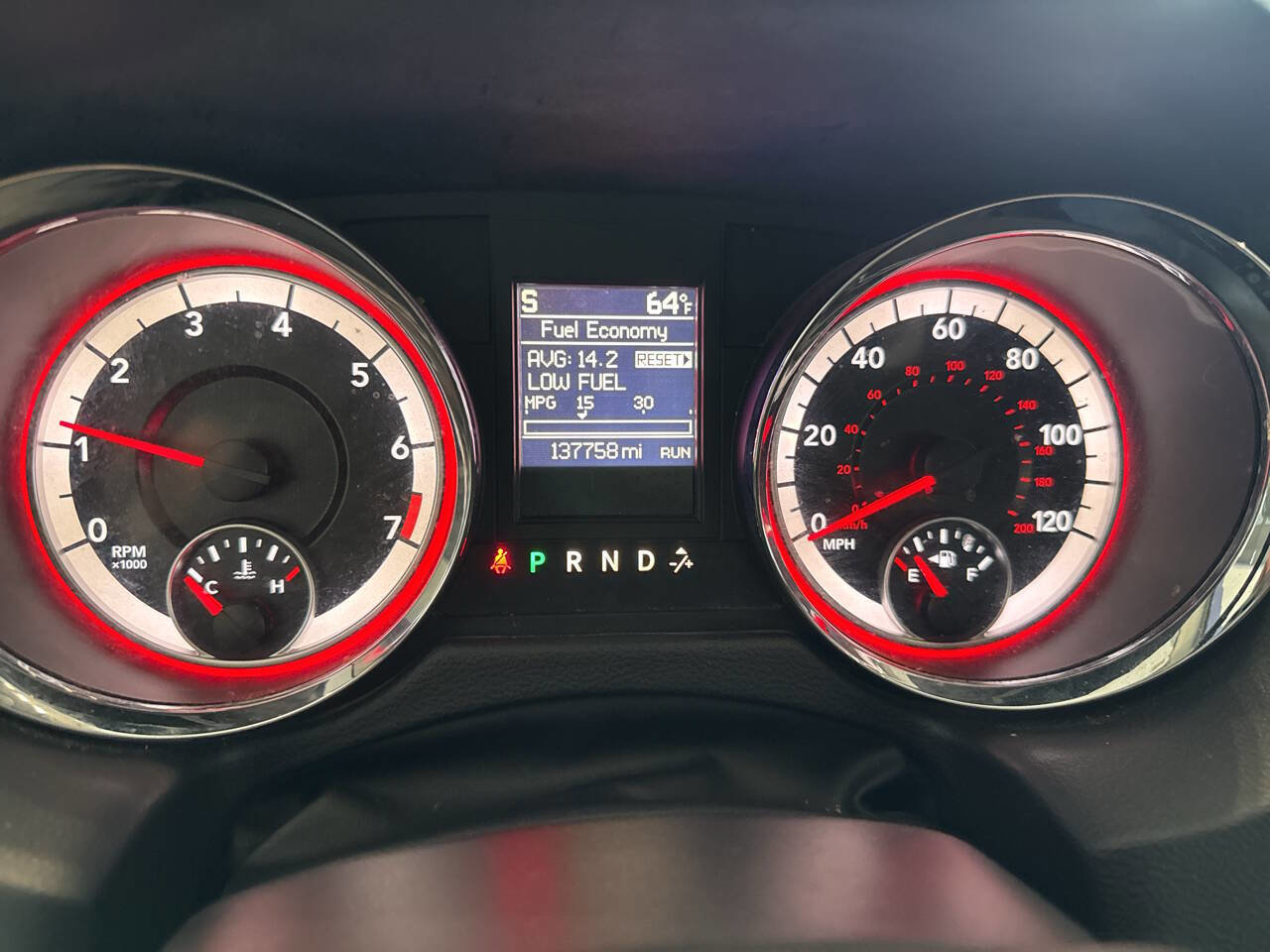 Used 2016 Dodge Grand Caravan SXT w/ Rear Park Assist Package FWD image 36