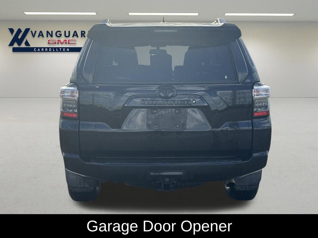 Used 2017 Toyota 4Runner SR5 Premium image 4
