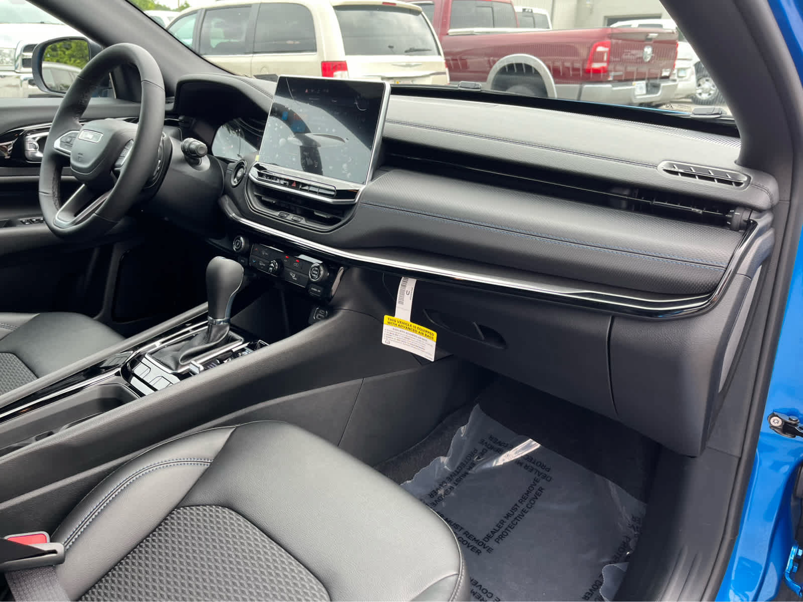 New 2026 Jeep Compass Latitude AWD/4WD image 34