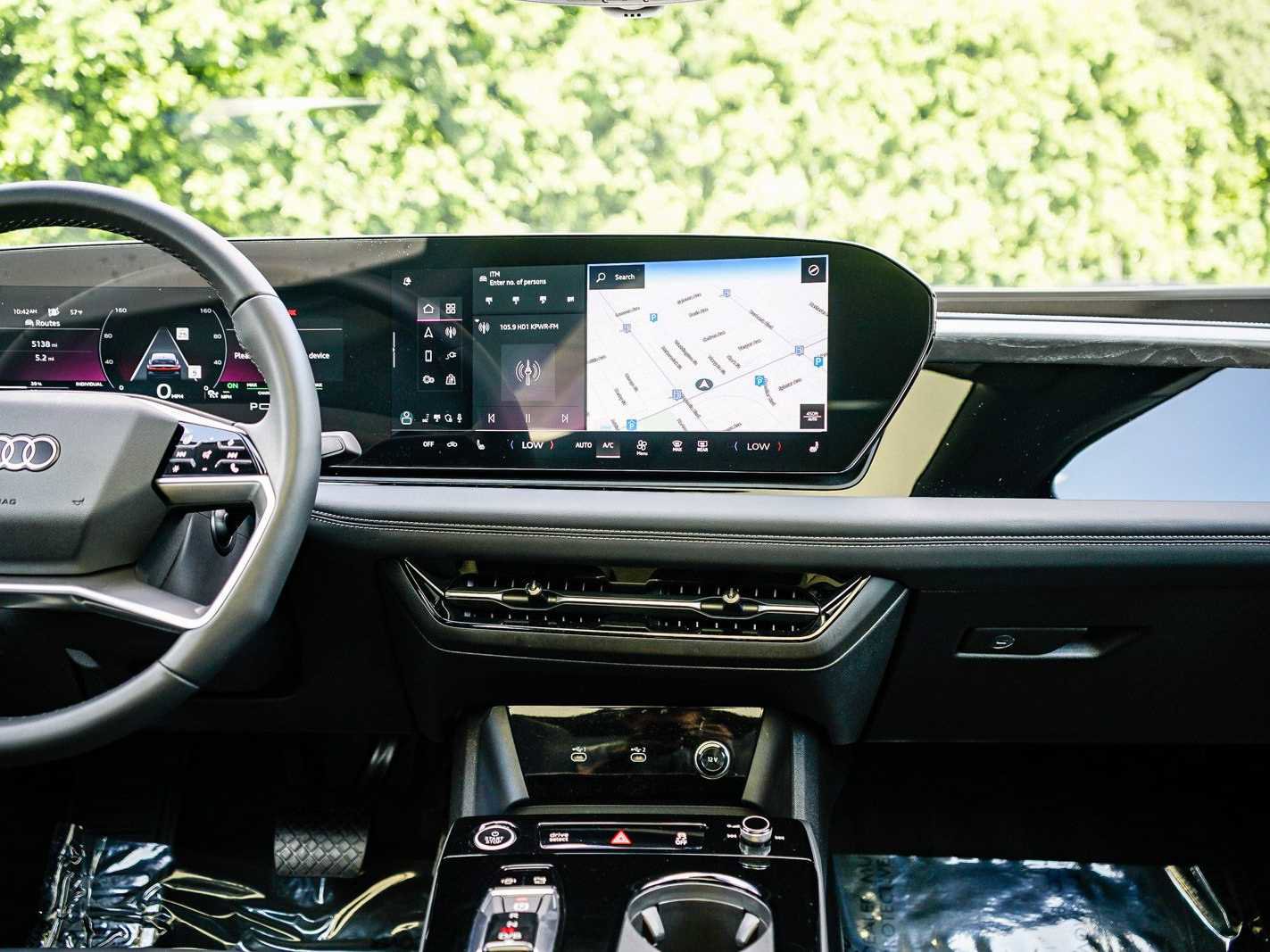 Certified 2025 Audi A6 e-tron Premium Plus w/ Premium Plus image 13