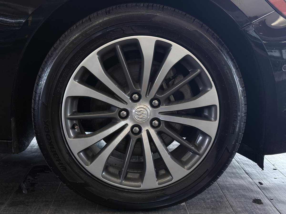 Used 2018 Buick LaCrosse Premium w/ Driver Confidence Package #2 image 31