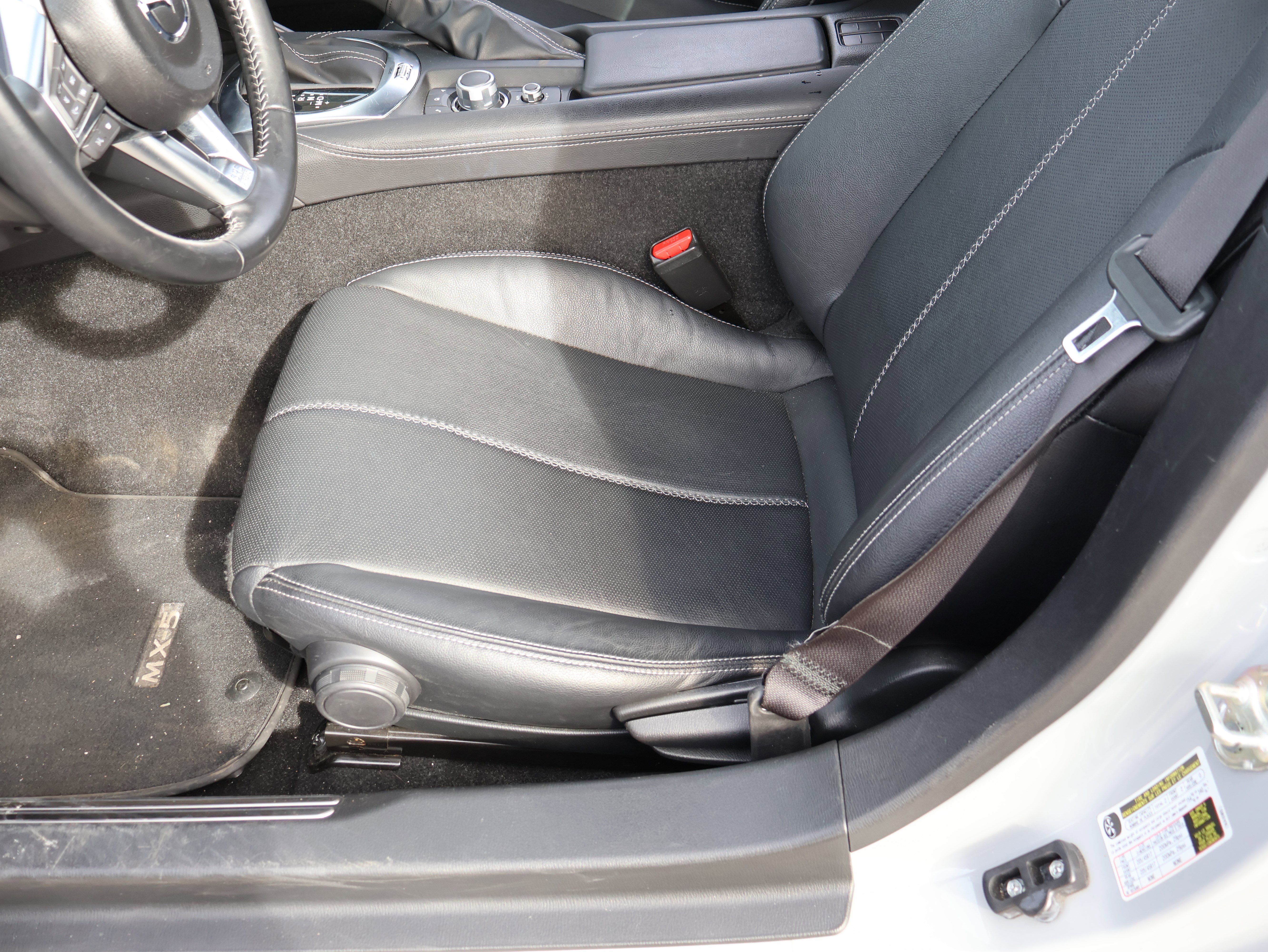 Used 2024 MAZDA MX-5 Miata RF Grand Touring image 35