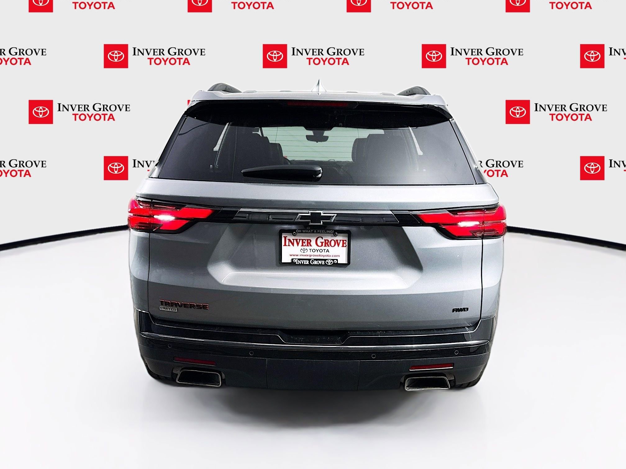 Used 2024 Chevrolet Traverse Premier w/ Redline Edition AWD/4WD image 6