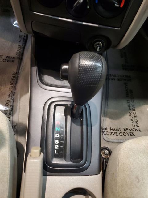 Used 2003 Hyundai Elantra GLS image 25