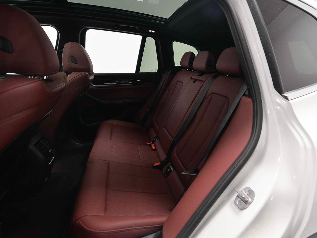 Used 2024 BMW X3 sDrive30i w/ Convenience Package RWD image 11