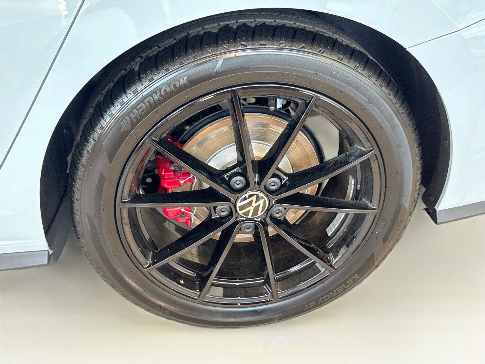 New 2027 Volkswagen Jetta GLI Autobahn FWD image 29