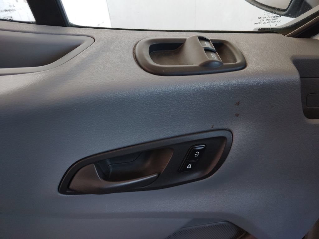 Used 2018 Ford Transit 150 XLT RWD image 21