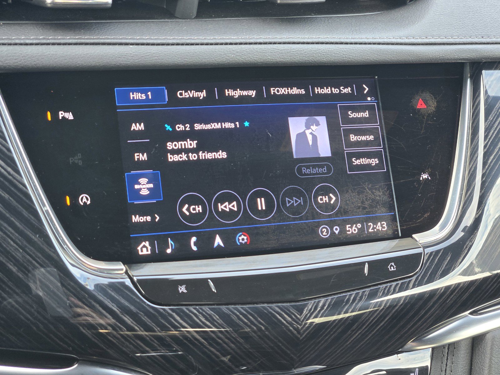 Certified 2025 Cadillac XT6 Premium Luxury image 18