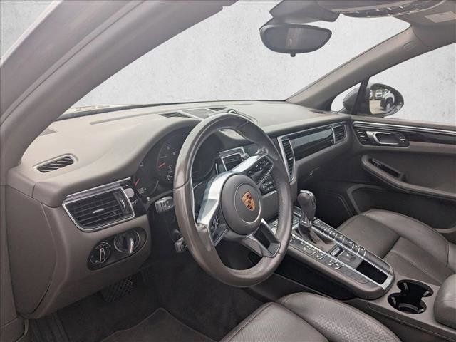 Used 2018 Porsche Macan AWD/4WD image 10