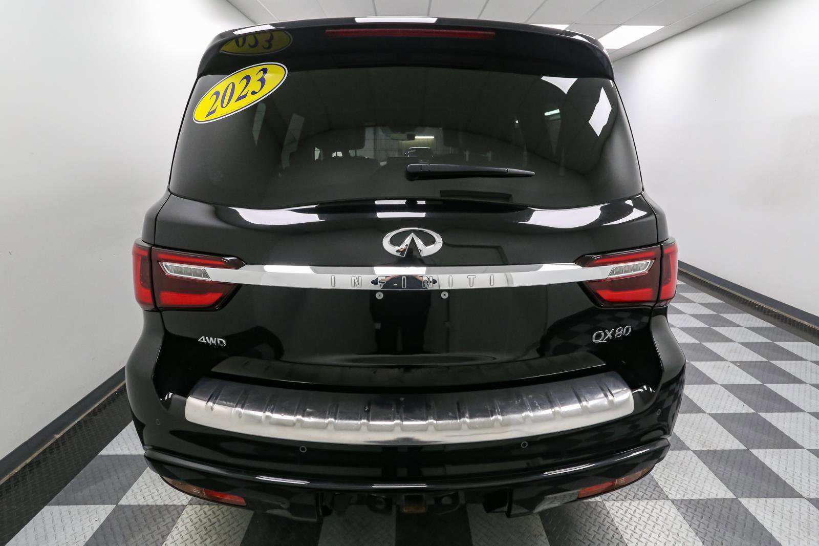 Used 2023 INFINITI QX80 Sensory w/ Cargo Package image 9
