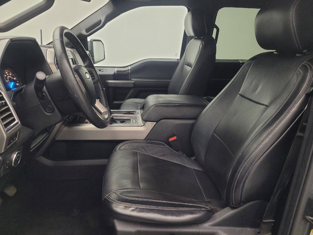 Used 2015 Ford F150 Platinum w/ Equipment Group 701A Luxury RWD image 17