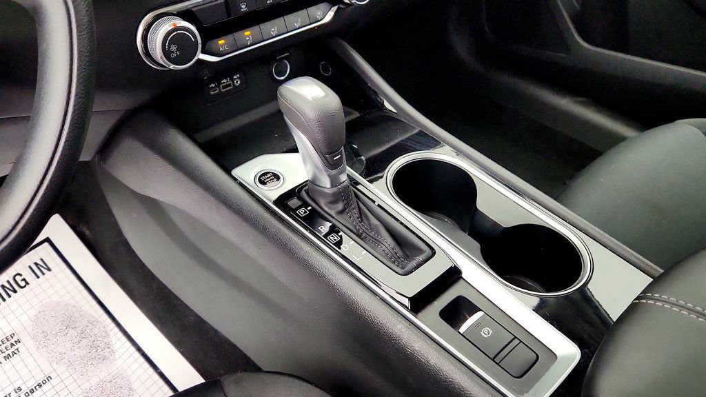 Used 2024 Nissan Altima 2.5 SV AWD/4WD image 15