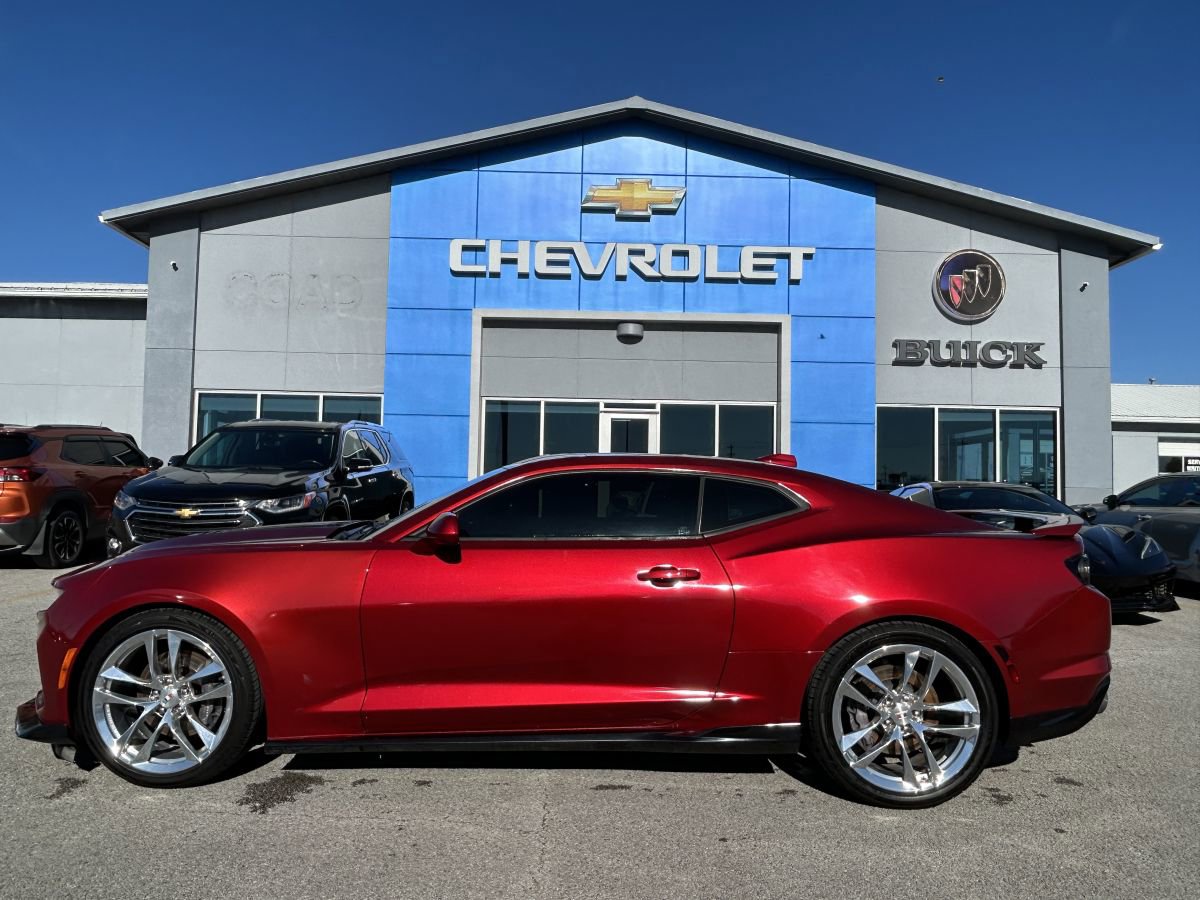 Used 2021 Chevrolet Camaro SS w/ Wild Cherry Design Package 2 image 4