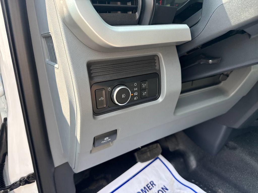 New 2026 Ford F250 XL w/ XL Chrome Package AWD/4WD image 35