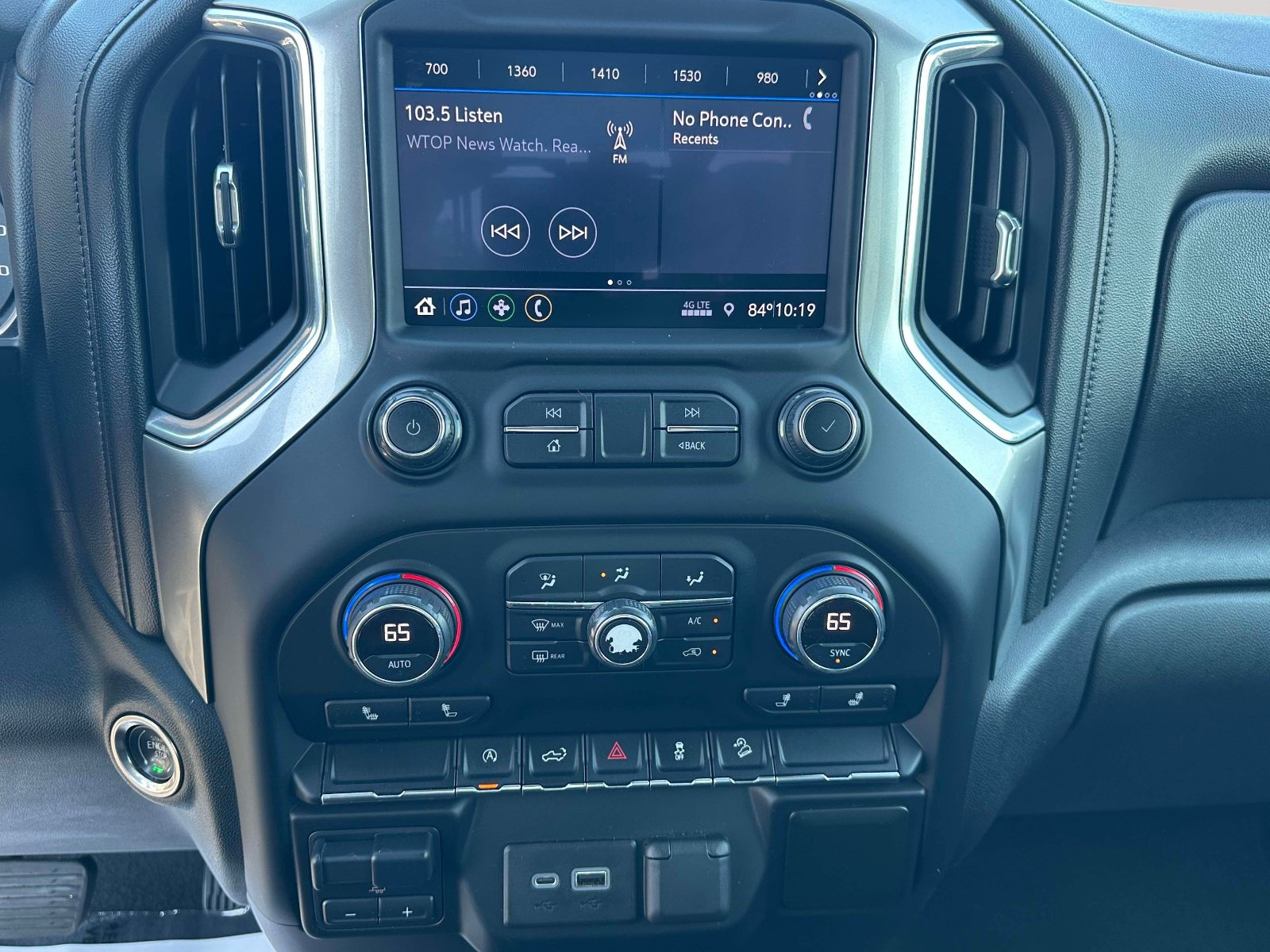 Used 2020 Chevrolet Silverado 1500 RST AWD/4WD image 8