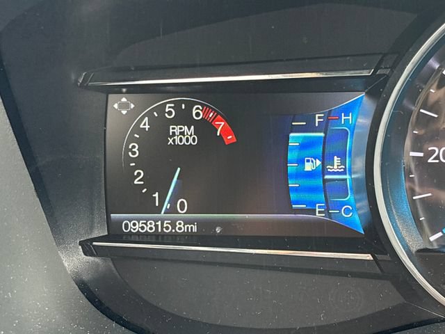 Used 2018 Ford Explorer XLT w/ Equipment Group 202A AWD/4WD image 19
