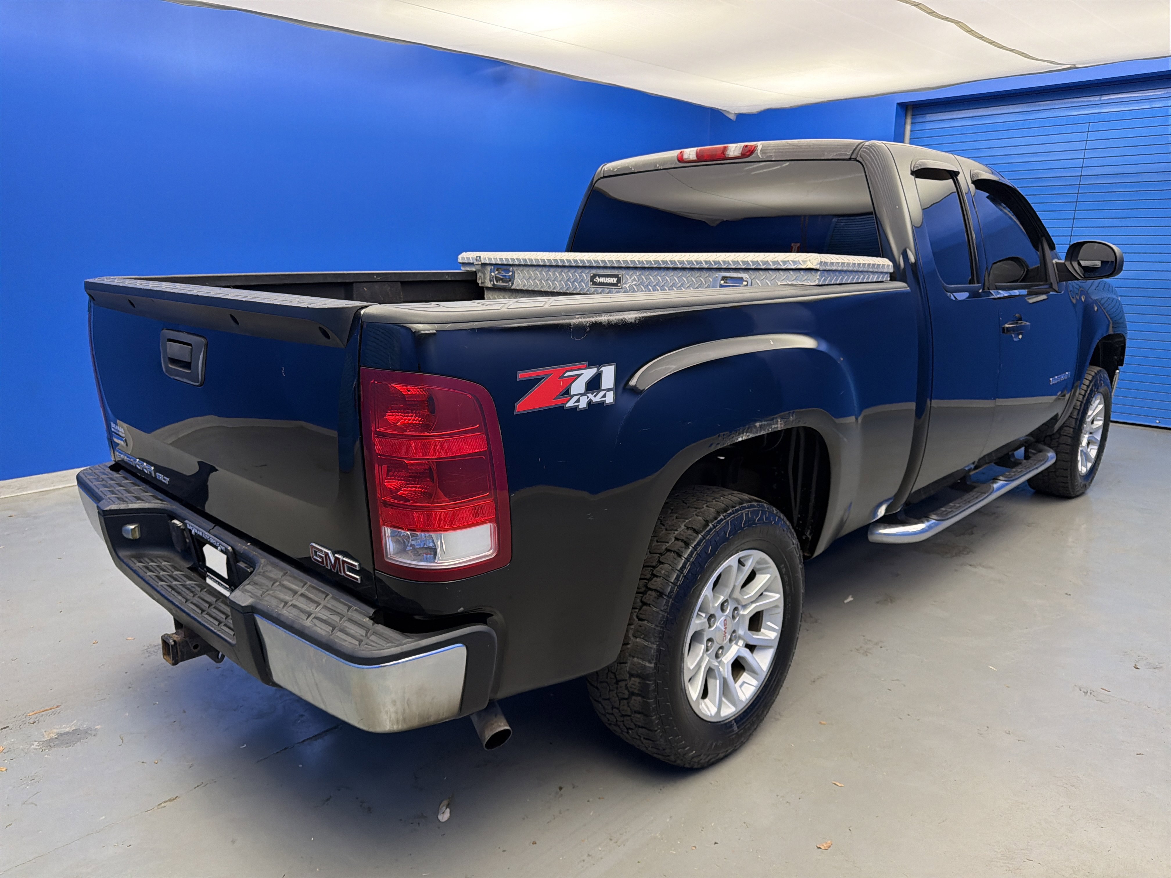 Used 2012 GMC Sierra 1500 SLT w/ Suspension Package, Off-Road image 7