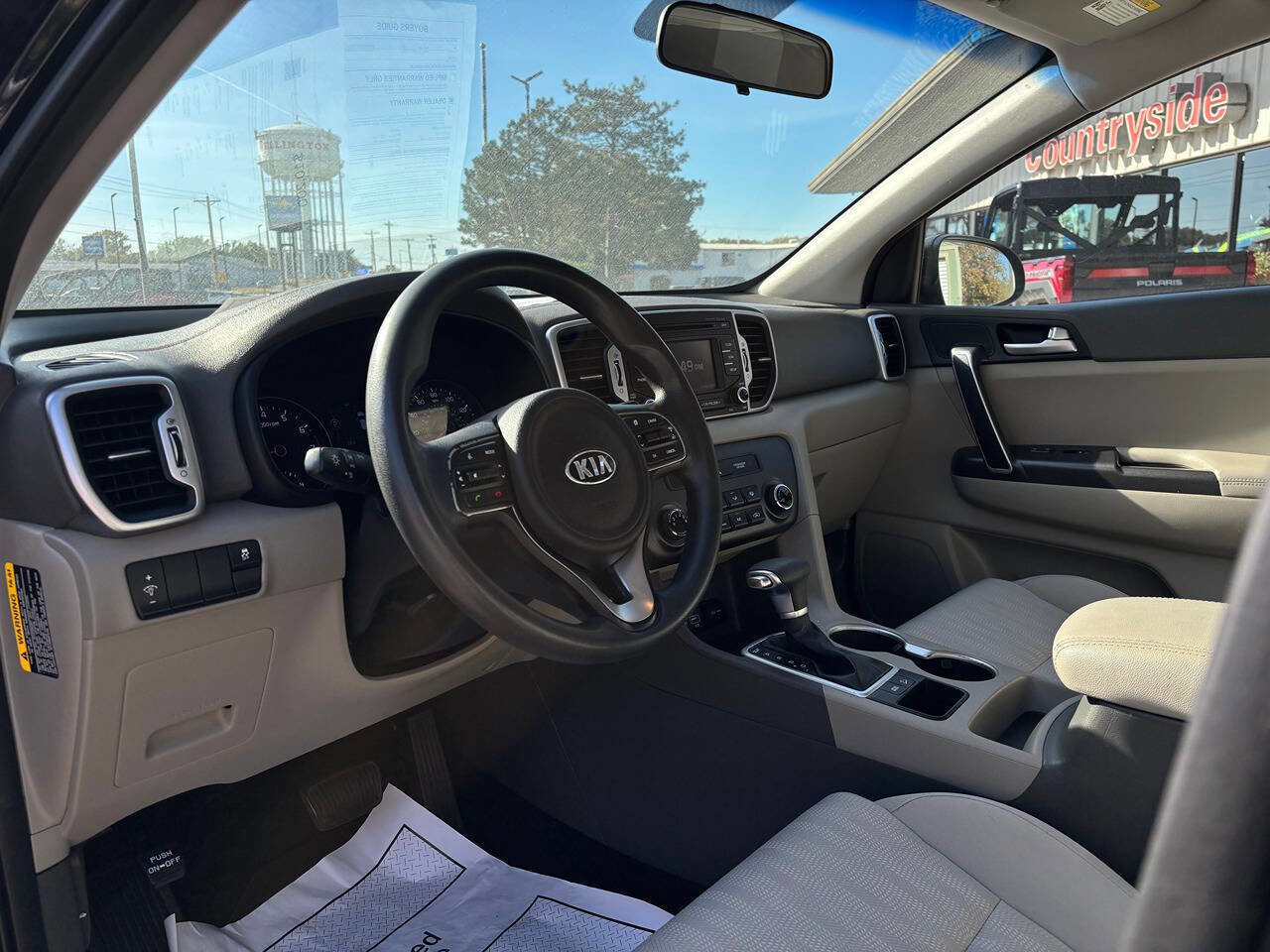 Used 2017 Kia Sportage LX image 11