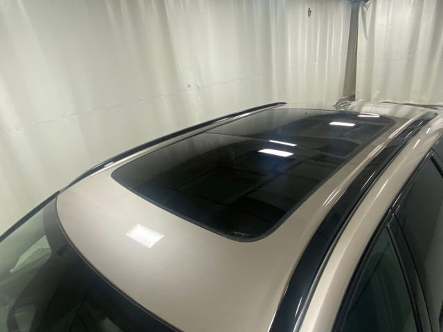 Certified 2025 Volvo XC60 B5 Plus AWD/4WD image 6