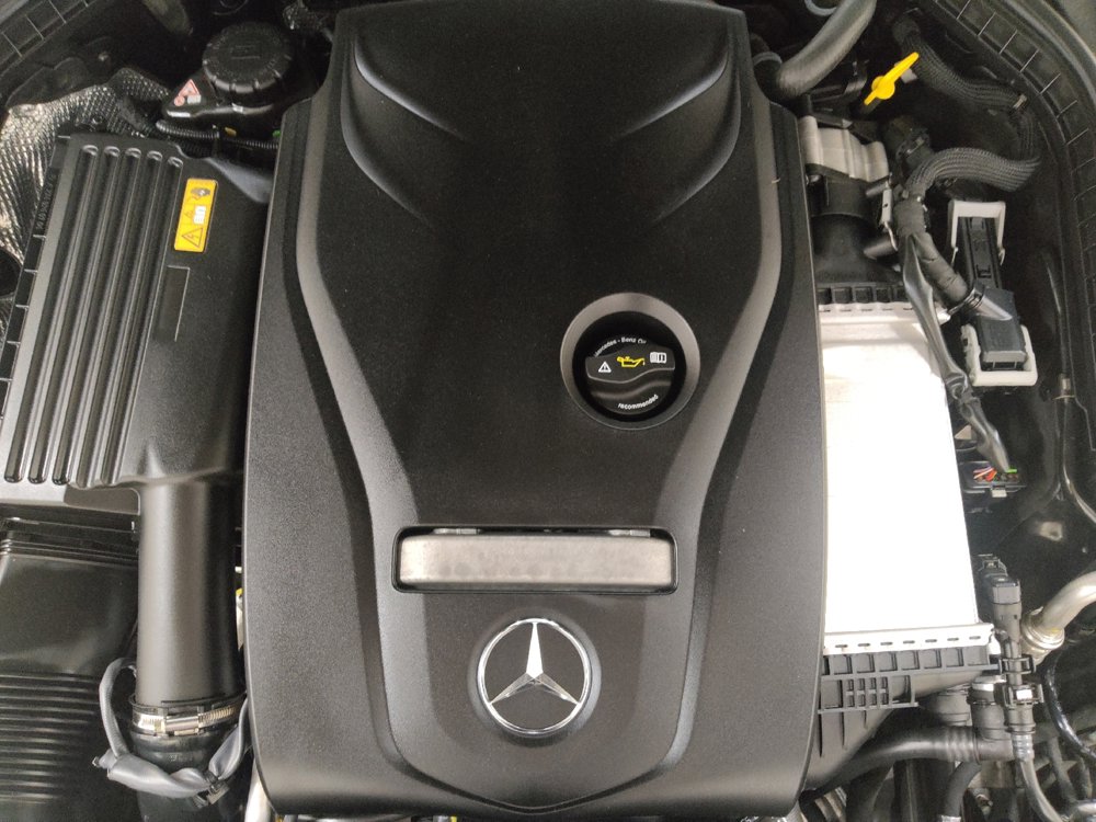 Used 2015 Mercedes-Benz C 300 4MATIC Sedan w/ Driver Assistance Package image 30